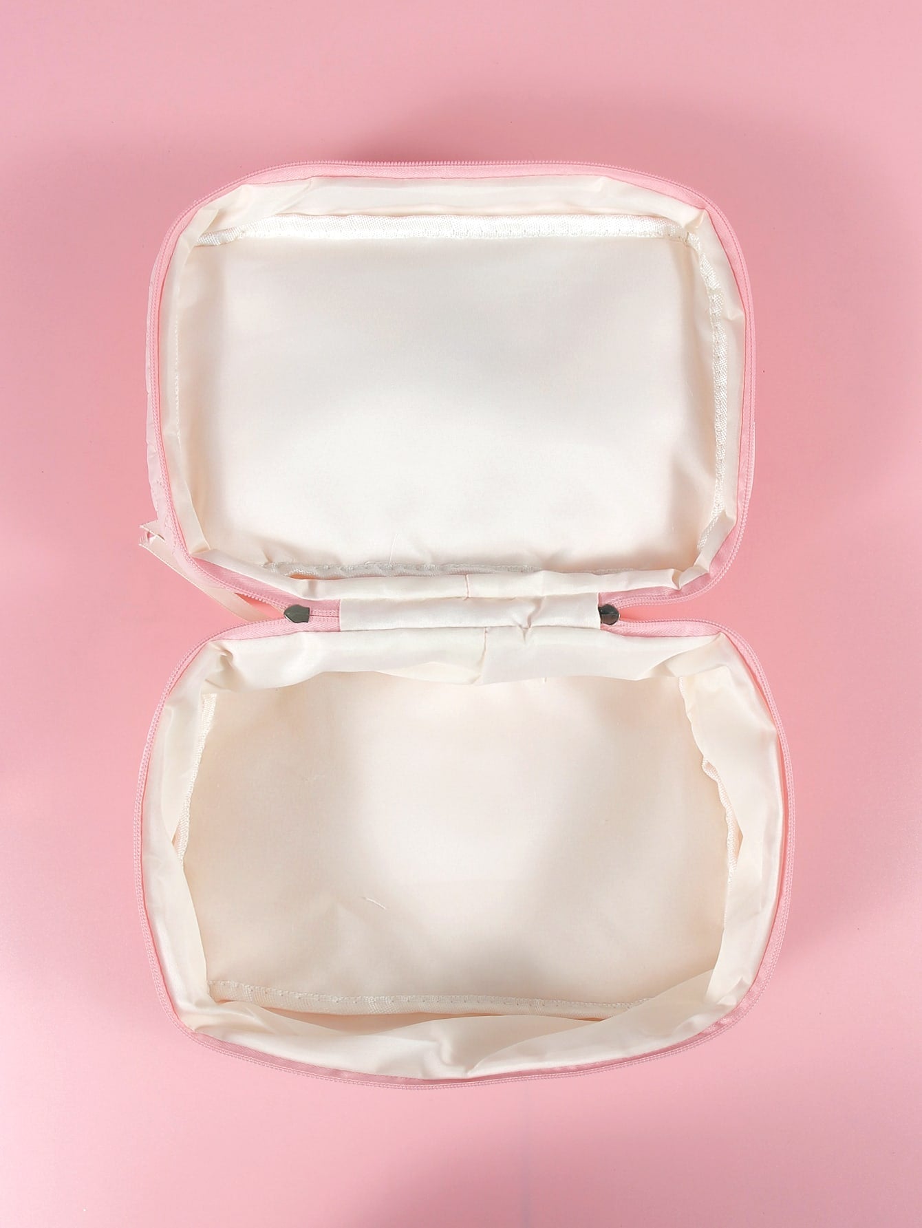 1pc Quilting Soft White Large Capacity Portable Travel Storage Makeup Bag - Negative Apparel