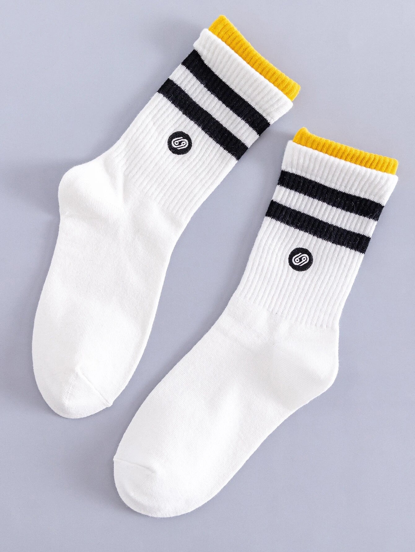 SHEIN Simple Crew Socks - Negative Apparel